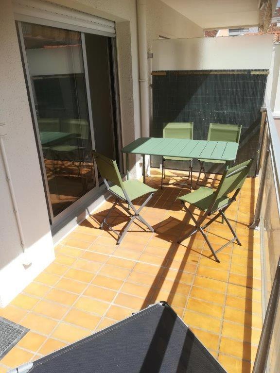 T2 44m2 Hyper Centre, Vélos, Parking Et Grand Balcon English Spoken Appartement *